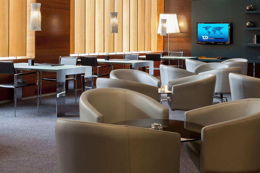 Ac Hotel Badajoz By Marriott Εξωτερικό φωτογραφία
