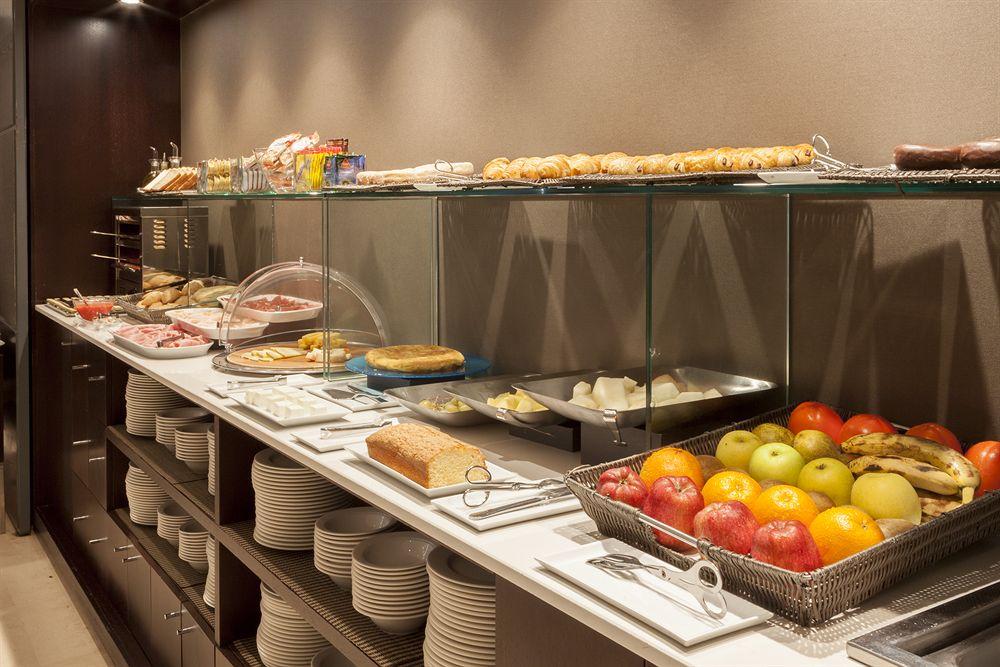 Ac Hotel Badajoz By Marriott Εξωτερικό φωτογραφία
