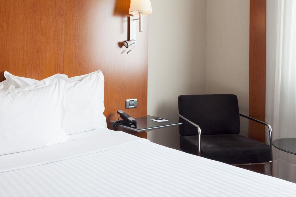 Ac Hotel Badajoz By Marriott Εξωτερικό φωτογραφία
