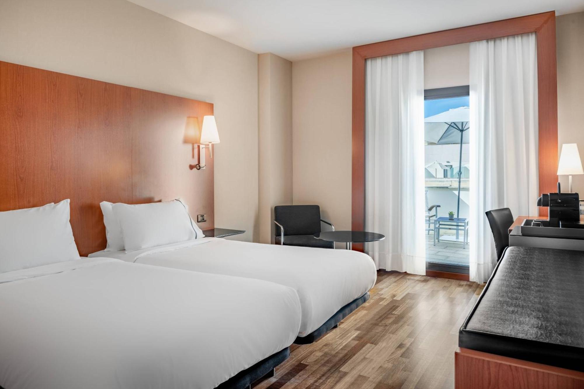 Ac Hotel Badajoz By Marriott Εξωτερικό φωτογραφία
