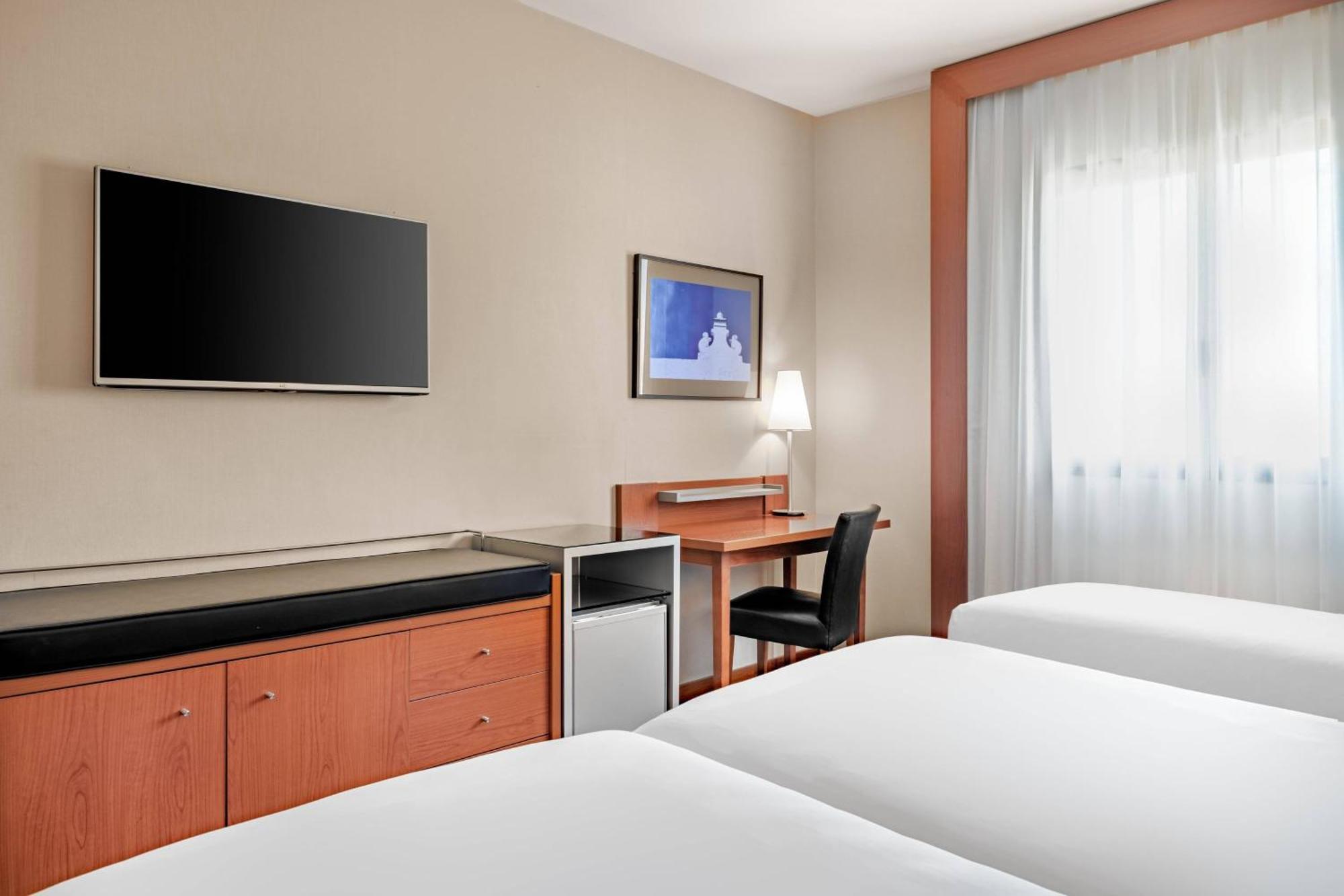 Ac Hotel Badajoz By Marriott Εξωτερικό φωτογραφία