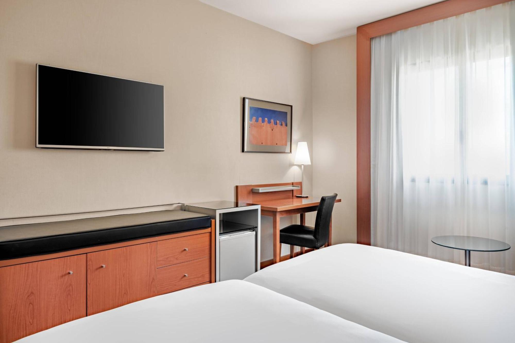 Ac Hotel Badajoz By Marriott Εξωτερικό φωτογραφία