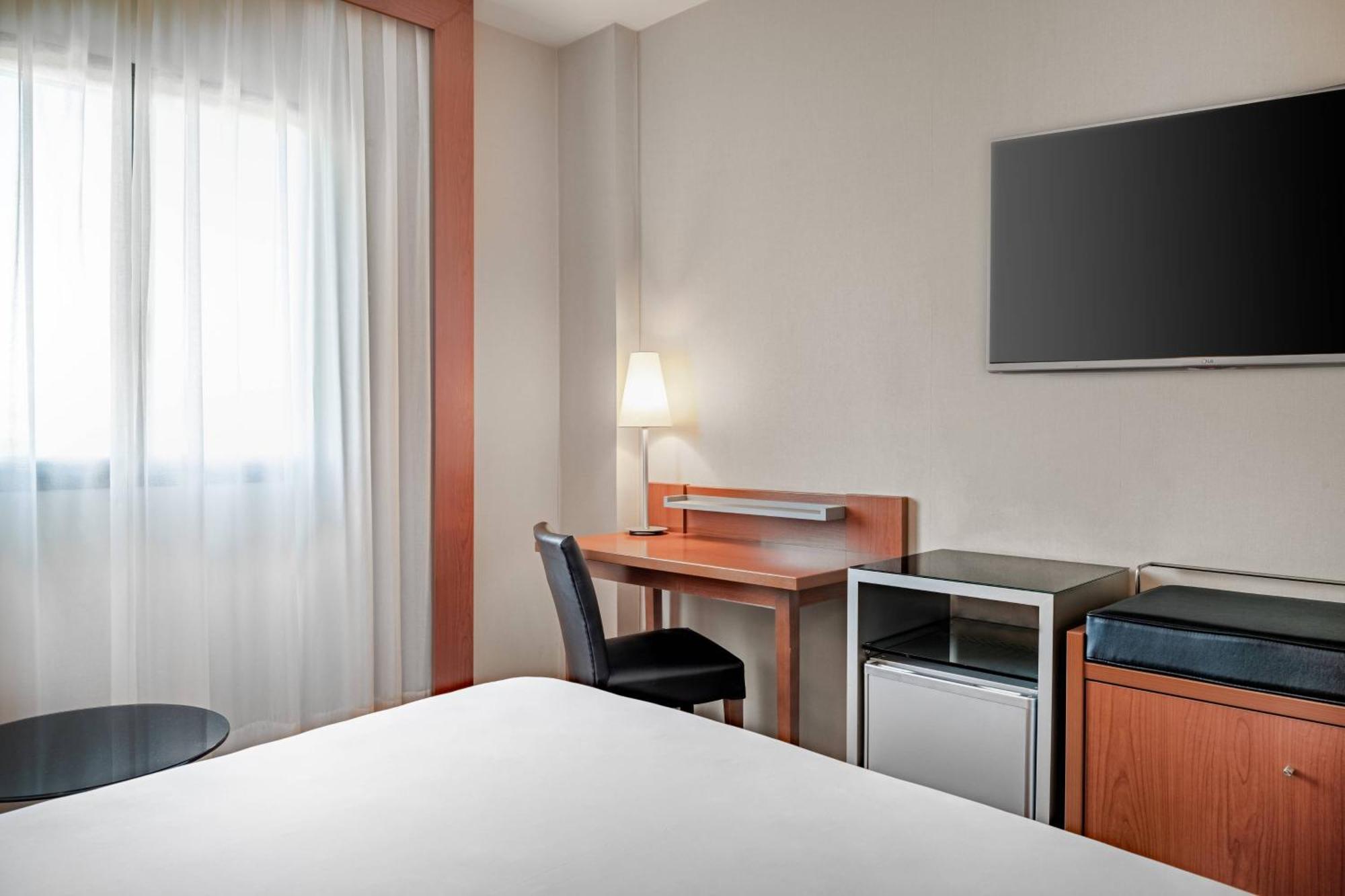 Ac Hotel Badajoz By Marriott Εξωτερικό φωτογραφία