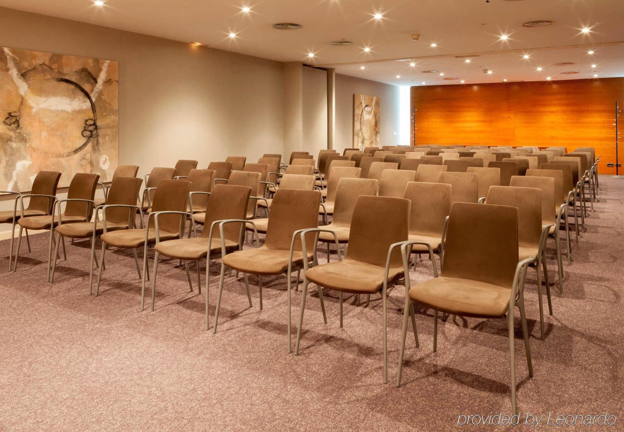 Ac Hotel Badajoz By Marriott Εξωτερικό φωτογραφία