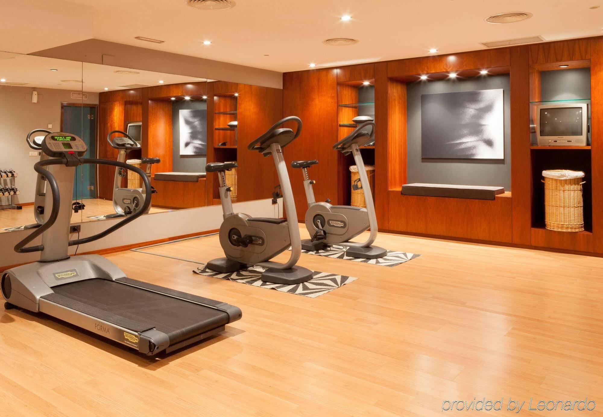 Ac Hotel Badajoz By Marriott Εξωτερικό φωτογραφία